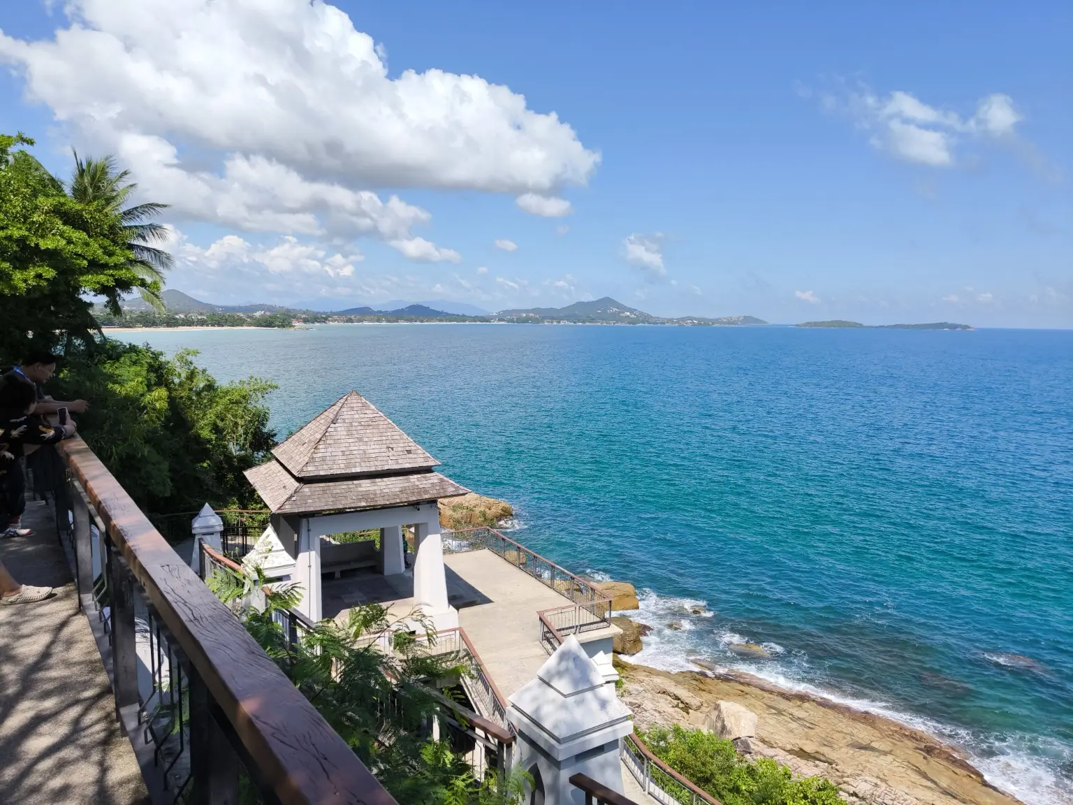 Sea and viewing pavilion at Lad Koh Viewpoint, Koh Samui